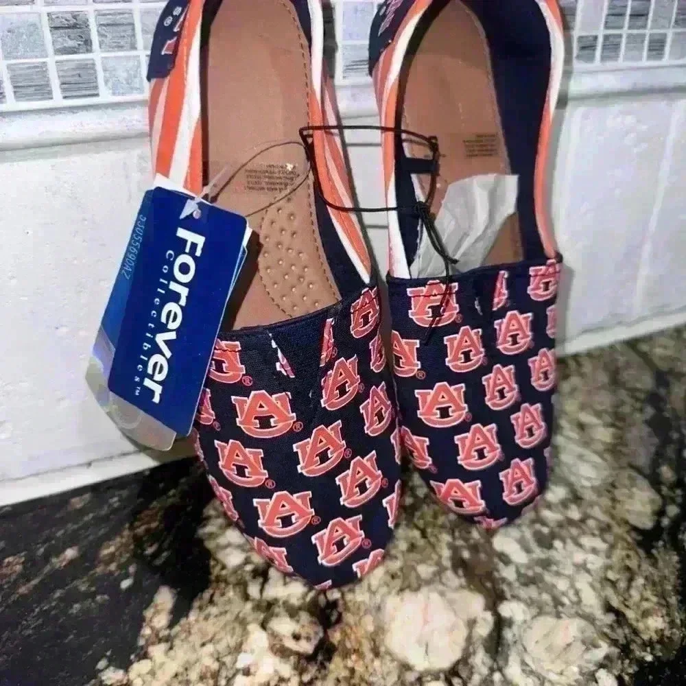Auburn Tigers Woman’s Shoes, Size S, Blue and Orange (5-6) - Picture 4 of 9
